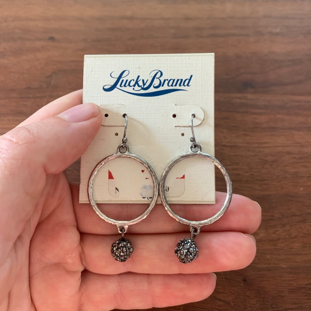 NWT Lucky Brand dangle circle earrings